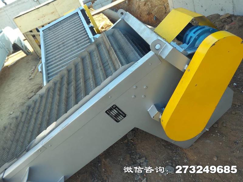 回轉(zhuǎn)式齒耙清污機